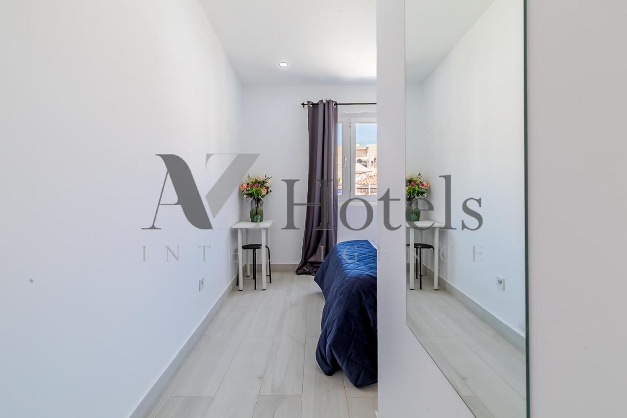 Ayz Silvela - Auto Check-In Property Málaga Dış mekan fotoğraf